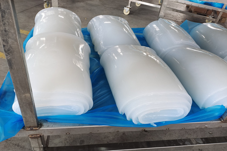 Low compression set precipitated silicone rubber